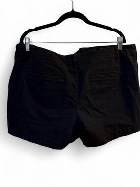 LOFT Black Tailored Chino 4” Shorts